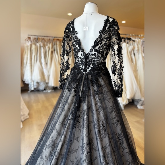 Maggie Sottero Black Lace Wedding Dress - Picture 11 of 11